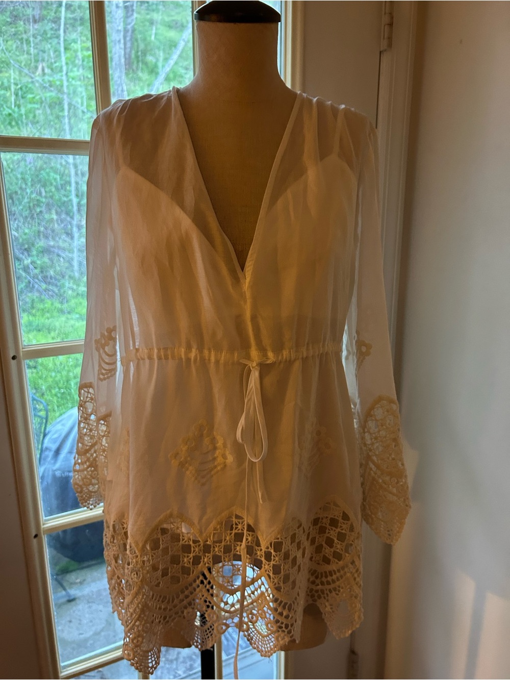 BCBGMaxAzria cotton/silk embroidered caftan top. Small. Boho romantic, resort. - Picture 2 of 12